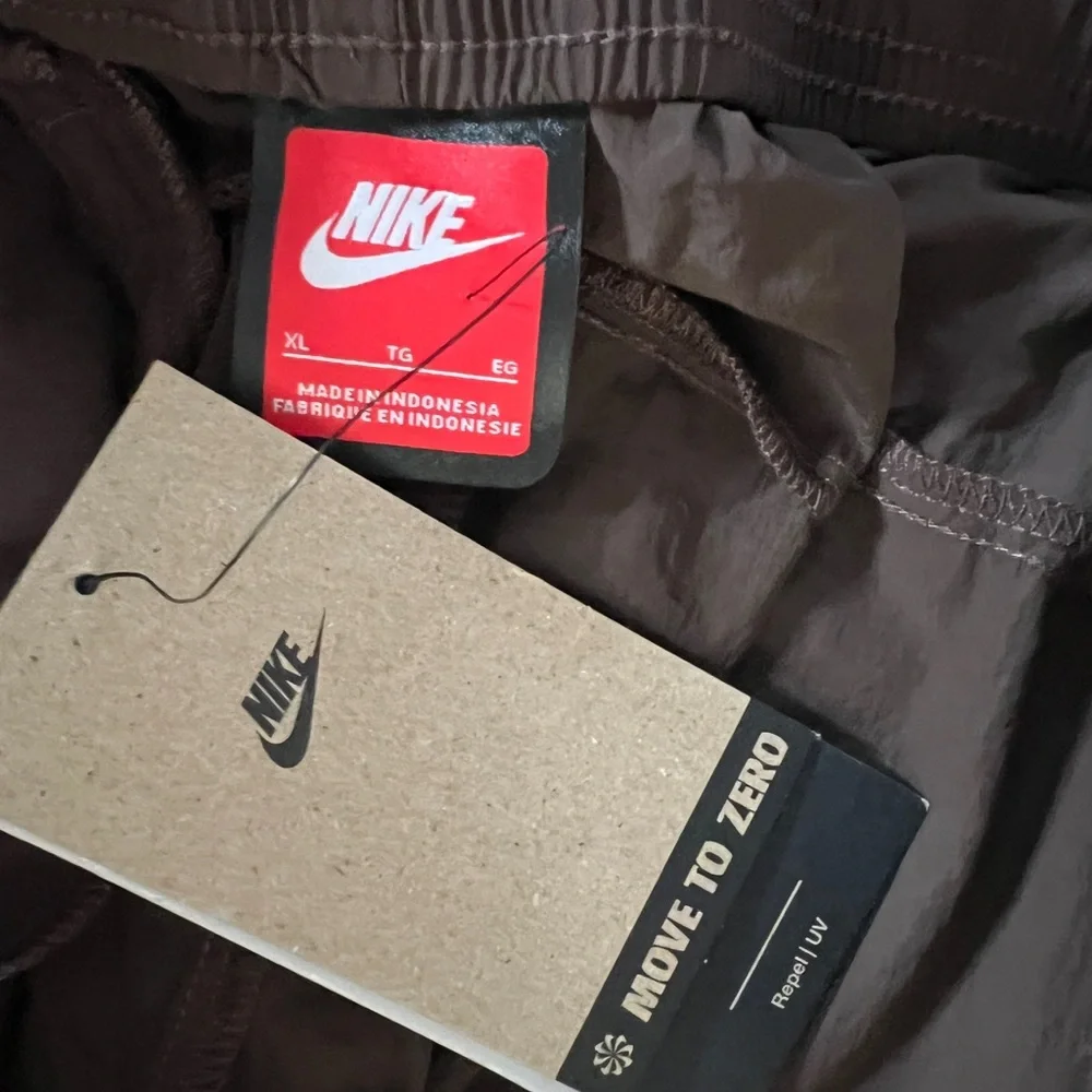 Nike Tech Woven Tapered Pants Brown FZ0758-237 Mens XL - Picture 5 of 5